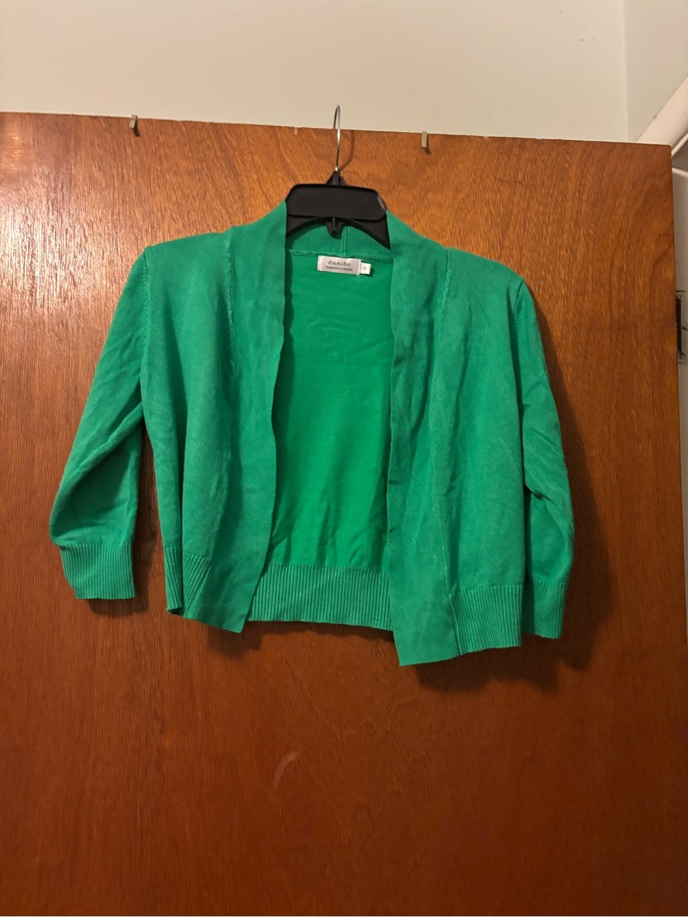 Danibe Open-Front Cropped Cardigan Shrug in Green